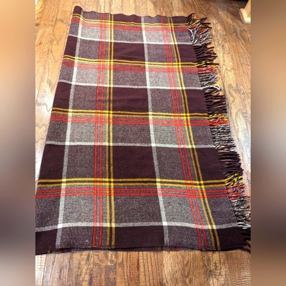 Vintage tartan 100% wool blanket, made in Scotland,  52"×60" Brown Yellow Red